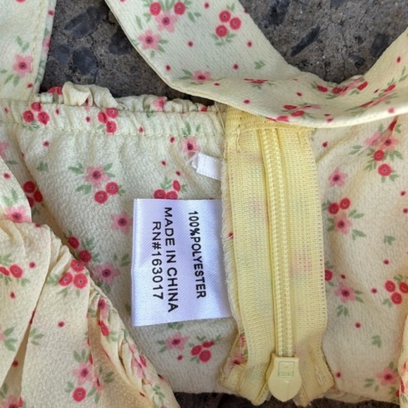 Yellow Floral Crop - Picture 3 of 4